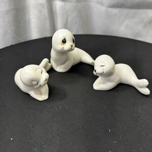 Oxford Vintage Mother & (2) Baby‎ White Seals Made In Mexico